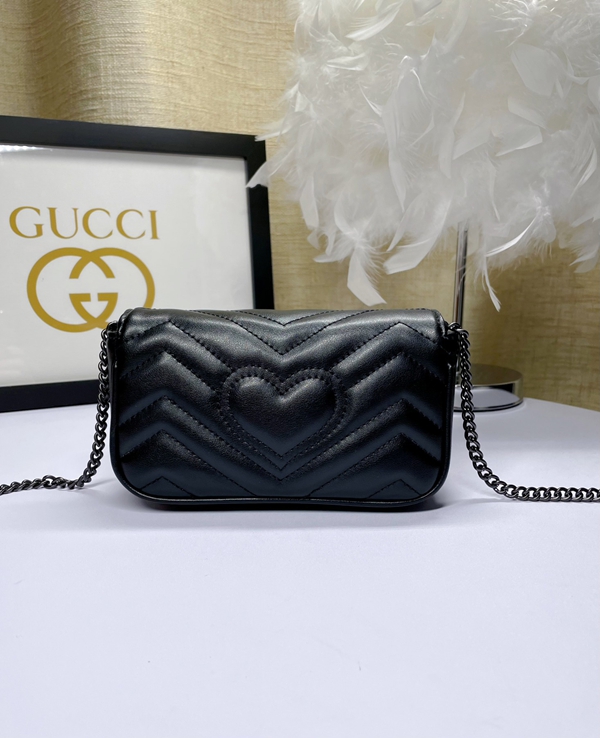 激安グッチバッグコピー内部構造